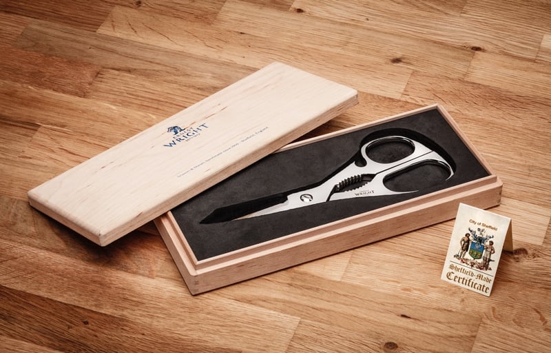The new Kutrite in its wooden box